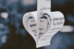 heart, music, sheet music, love, romantic, winter, snow, paper art, handmade, diy, craft, creativity, notes, melody, decoration, holiday, nature, artistic, music lover, valentine, symbol, harmony, minimalism, blurred background, inspiration, emotional